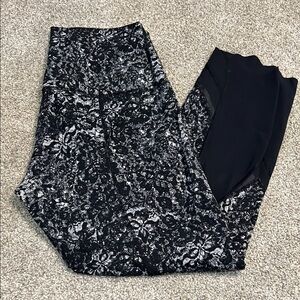 Lululemon Athletica Black and Gray Patterned Leggings